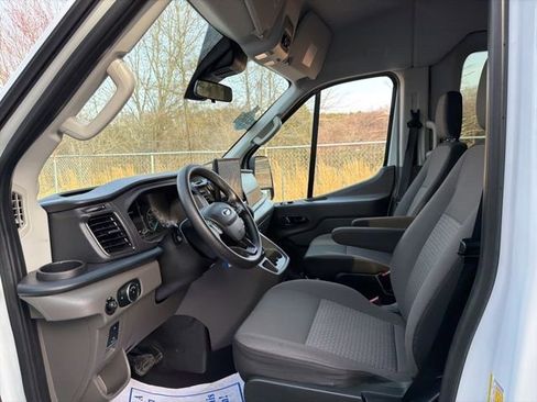 Used 2024 Ford Transit 350 XLT image 18