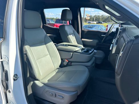Used 2021 GMC Sierra 1500 SLT image 10