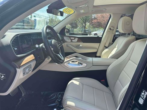 Certified 2023 Mercedes-Benz GLS 450 4MATIC image 17