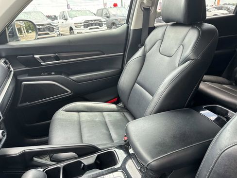 Used 2023 Kia Telluride LX image 15