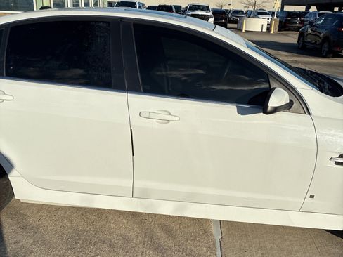 Used 2009 Pontiac G8 w/ Comfort And Sound Package image 11