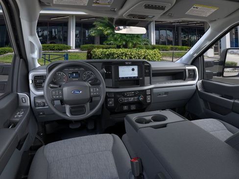 New 2026 Ford F350 4x4 Crew Cab Super Duty image 9