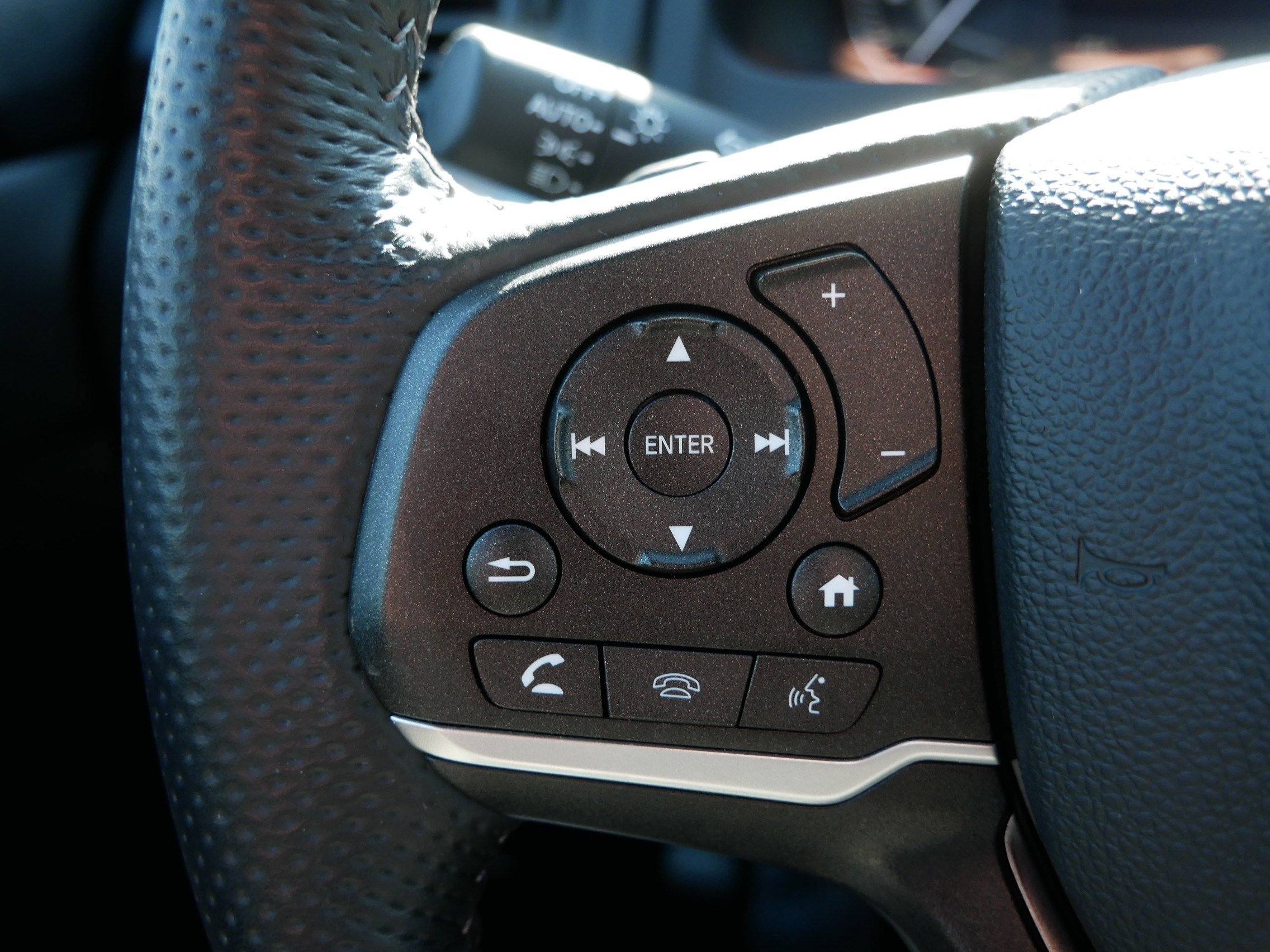 Used 2025 Honda Passport EX-L image 27