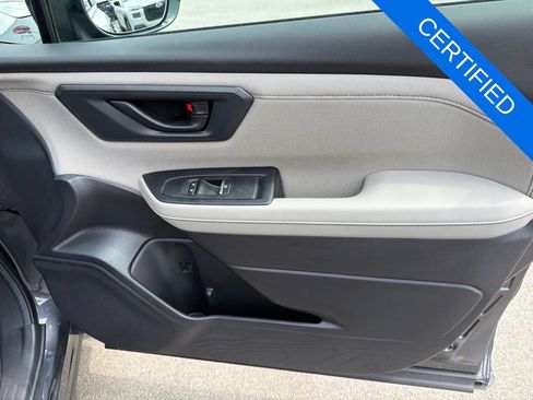 Used 2026 Subaru Forester Premium AWD/4WD image 9