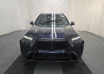 Used 2024 BMW X7 xDrive40i w/ M Sport Package AWD/4WD image 7