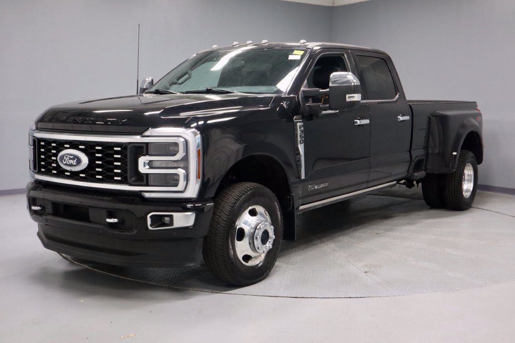 Certified 2024 Ford F350 Platinum AWD/4WD image 8