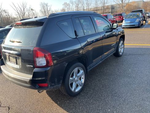 Used 2014 Jeep Compass Limited image 13