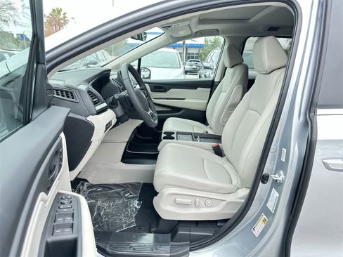 New 2026 Honda Odyssey EX-L image 2