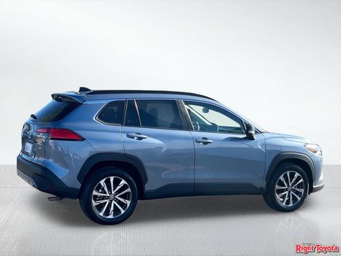 Certified 2025 Toyota Corolla Cross XLE AWD/4WD image 7