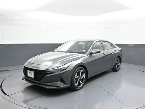 Certified 2023 Hyundai Elantra SEL w/ Convenience Package FWD image 1