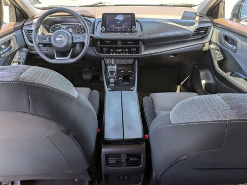 Used 2023 Nissan Rogue SV FWD image 15