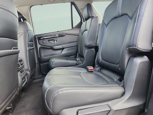 Certified 2023 Honda Pilot Touring image 22