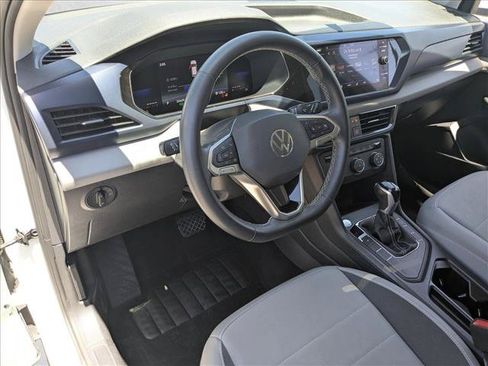 Used 2022 Volkswagen Taos SE FWD image 10