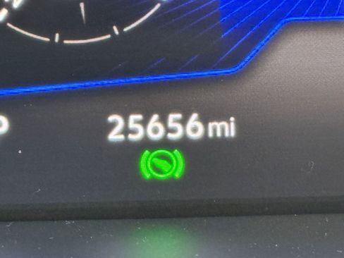 Used 2023 Volkswagen Taos SE w/ Panoramic Sunroof Package image 19