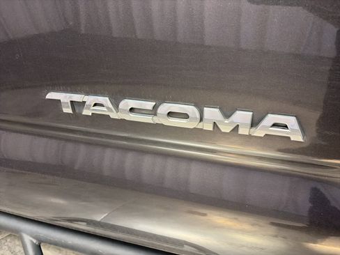 Used 2013 Toyota Tacoma PreRunner image 7