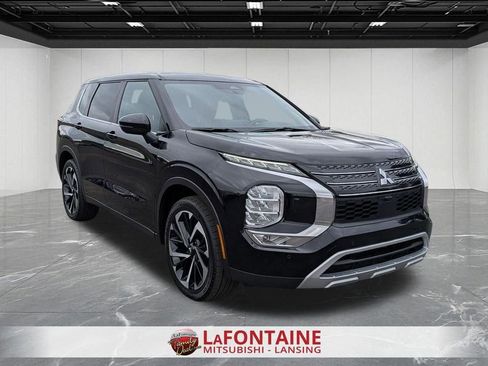 Used 2024 Mitsubishi Outlander SE AWD/4WD image 7