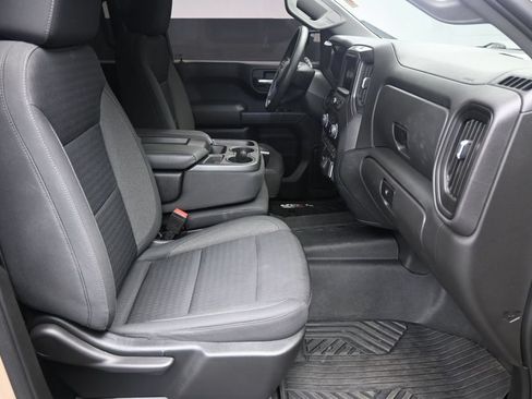Used 2022 Chevrolet Silverado 1500 Custom Trail Boss w/ LPO, Dark Essentials Package AWD/4WD image 10