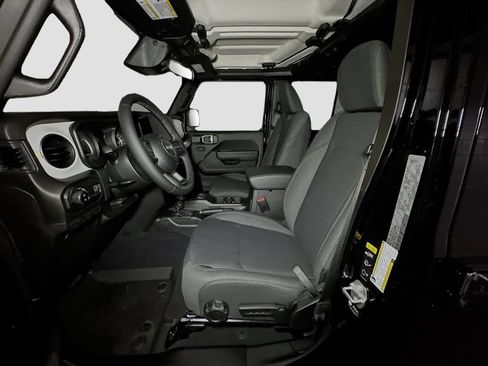 New 2026 Jeep Gladiator Sport AWD/4WD image 14