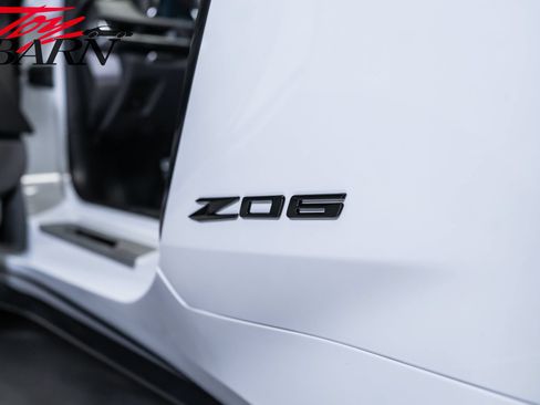 Used 2024 Chevrolet Corvette Z06 RWD image 21