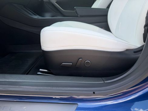 Used 2023 Tesla Model 3 Standard Range RWD image 30