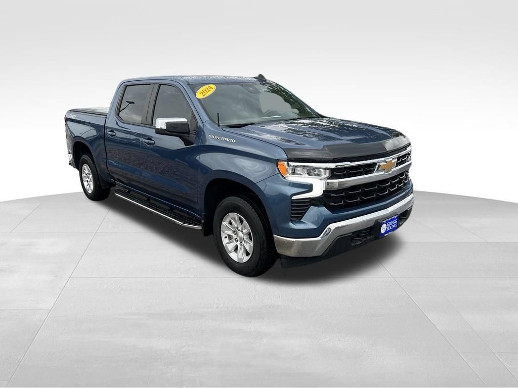 Used 2024 Chevrolet Silverado 1500 LT AWD/4WD image 9