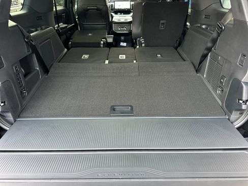 New 2026 Ford Expedition Tremor image 17