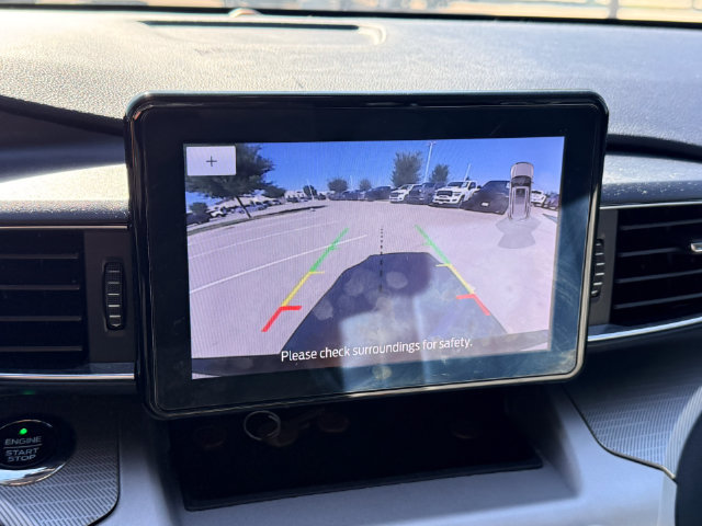 Used 2021 Ford Explorer XLT w/ Equipment Group 202A RWD image 30