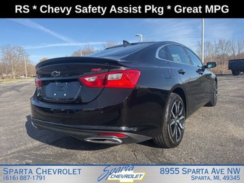 Used 2025 Chevrolet Malibu RS FWD image 3