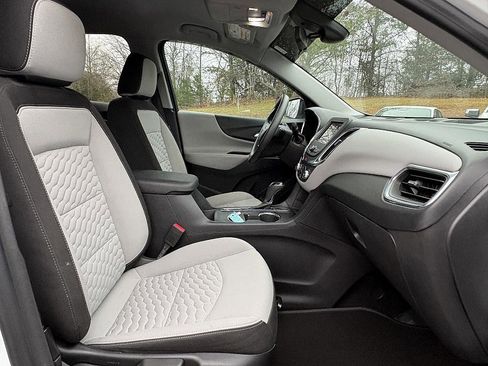 Used 2020 Chevrolet Equinox LS w/ LS Convenience Package image 13