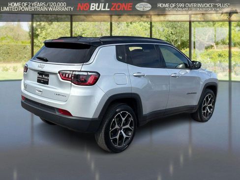Used 2025 Jeep Compass Limited AWD/4WD image 5
