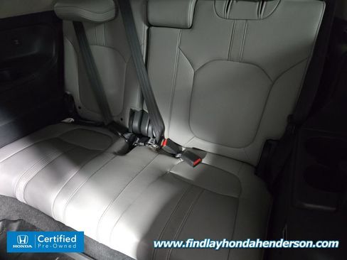 Certified 2024 Honda Pilot Touring image 12