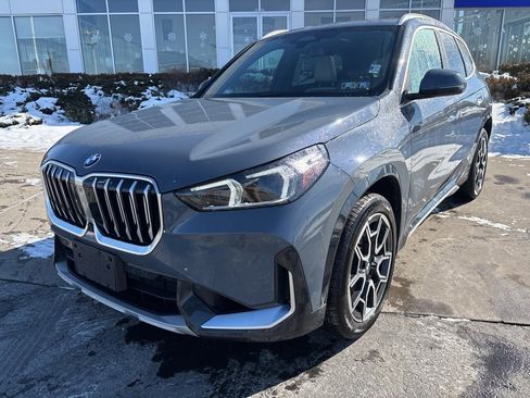 Used 2025 BMW X1 xDrive28i w/ Technology Package image 2