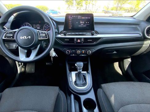 Used 2022 Kia Forte LXS image 15