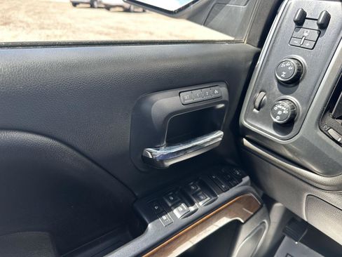 Used 2016 Chevrolet Silverado 2500 LTZ AWD/4WD image 32