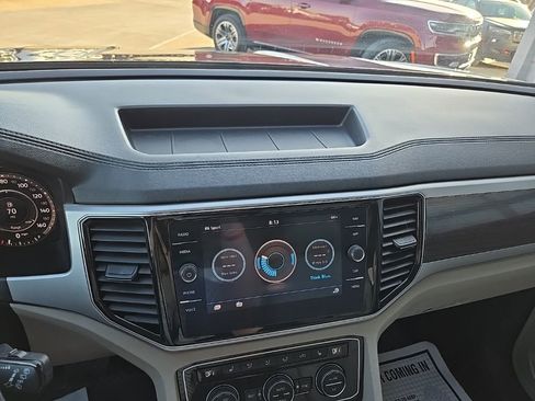 Used 2019 Volkswagen Atlas SEL image 53