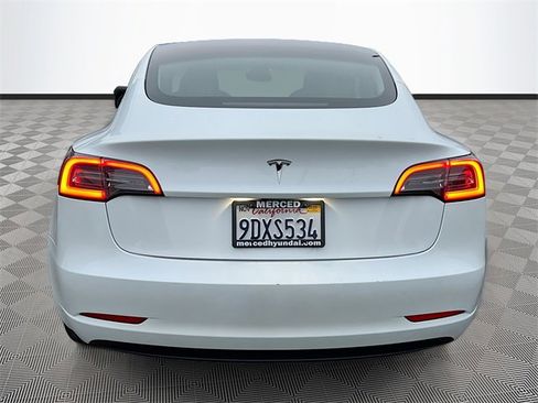 Used 2023 Tesla Model 3 Standard Range image 6