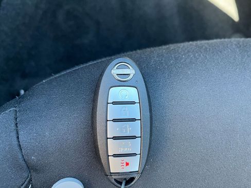 Used 2025 Nissan Altima 2.5 SV image 24