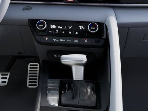 New 2026 Hyundai Elantra SEL Sport FWD image 16