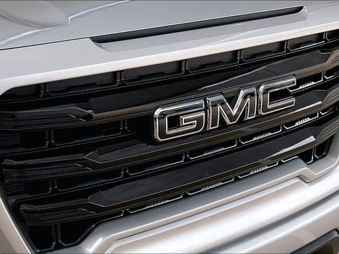 Used 2021 GMC Sierra 1500 Elevation AWD/4WD image 29