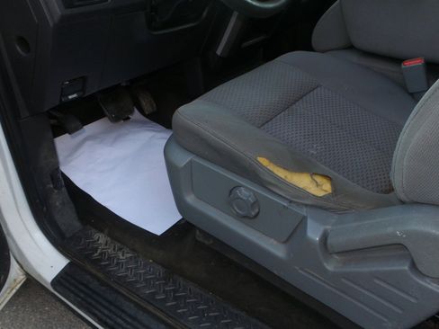 Used 2013 Ford F150 XLT image 11