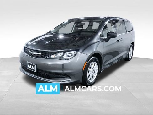 Used 2023 Chrysler Voyager LX FWD image 1