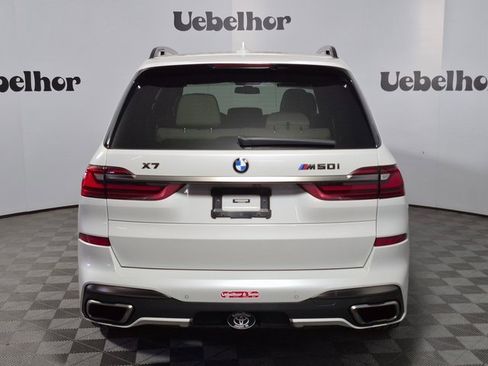 Used 2022 BMW X7 M50i image 6