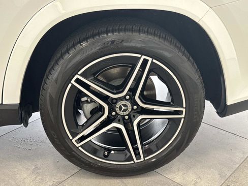Certified 2024 Mercedes-Benz GLS 450 4MATIC image 9
