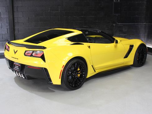 Used 2017 Chevrolet Corvette Z06 image 13
