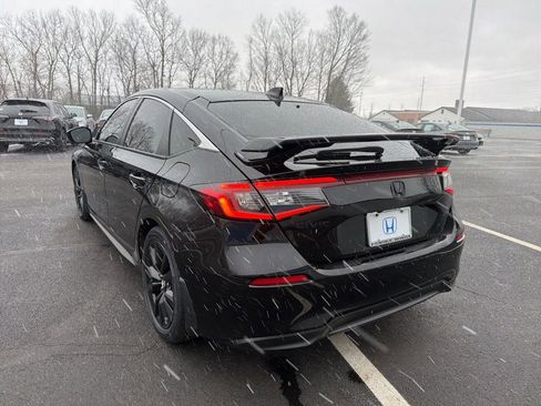 Certified 2024 Honda Civic EX-L image 3