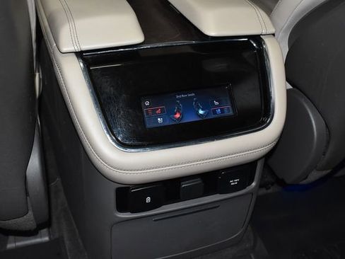 Used 2023 Lincoln Navigator L Reserve w/ Equipment Group 201A image 29