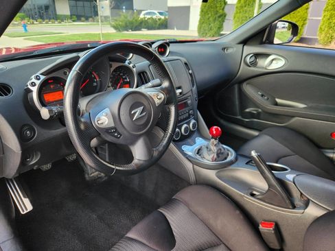 Used 2018 Nissan 370Z Coupe image 14