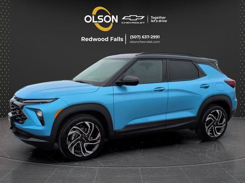 Used 2025 Chevrolet TrailBlazer RS w/ Convenience Package image 2