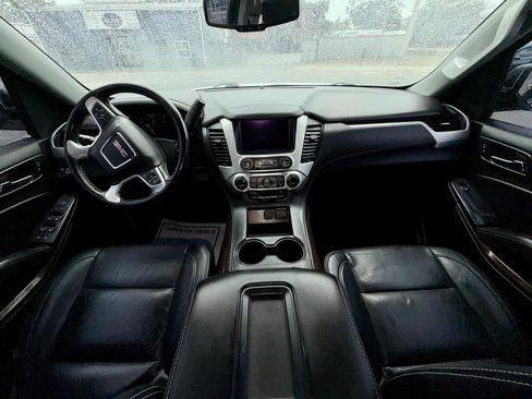 Used 2020 GMC Yukon XL SLE RWD image 11