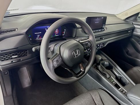 Used 2024 Honda Accord EX image 8